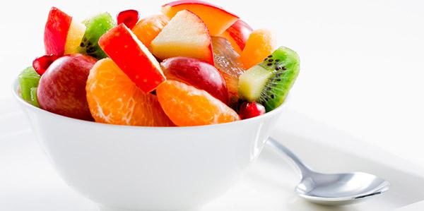 Salada de frutas refrescante 