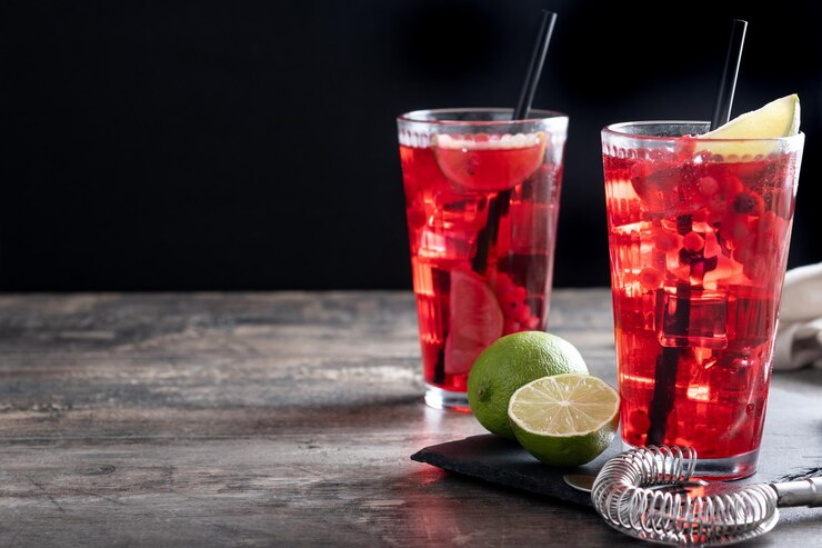 Coquetel de Vodka com Limão e Cranberry