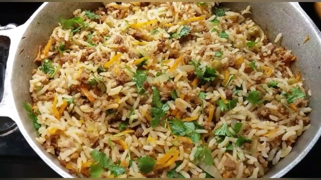 Arroz com carne moida e cenoura