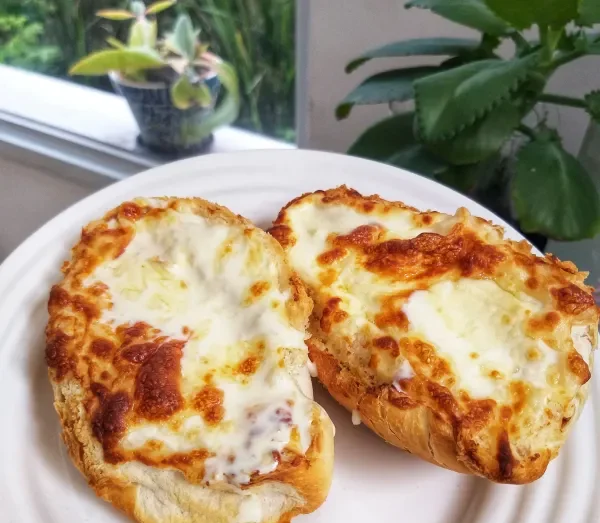 Pão com requeijão na airfryer
