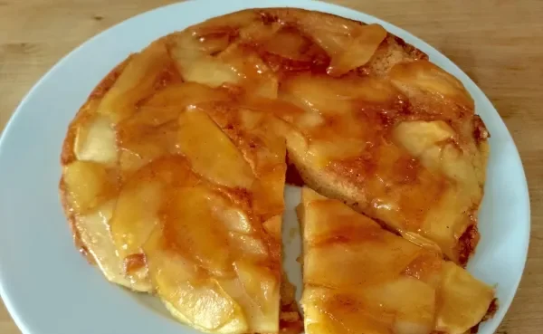 Torta de maçã com aveia de frigideira
