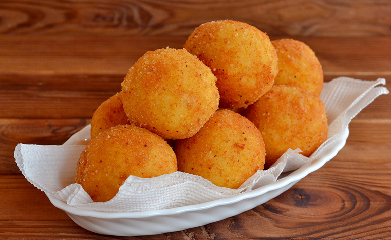 Bolinho de queijo com batata