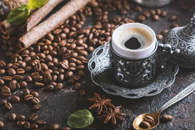Por que compras recorrentes de café especial viraram o benefício favorito dos colaboradores